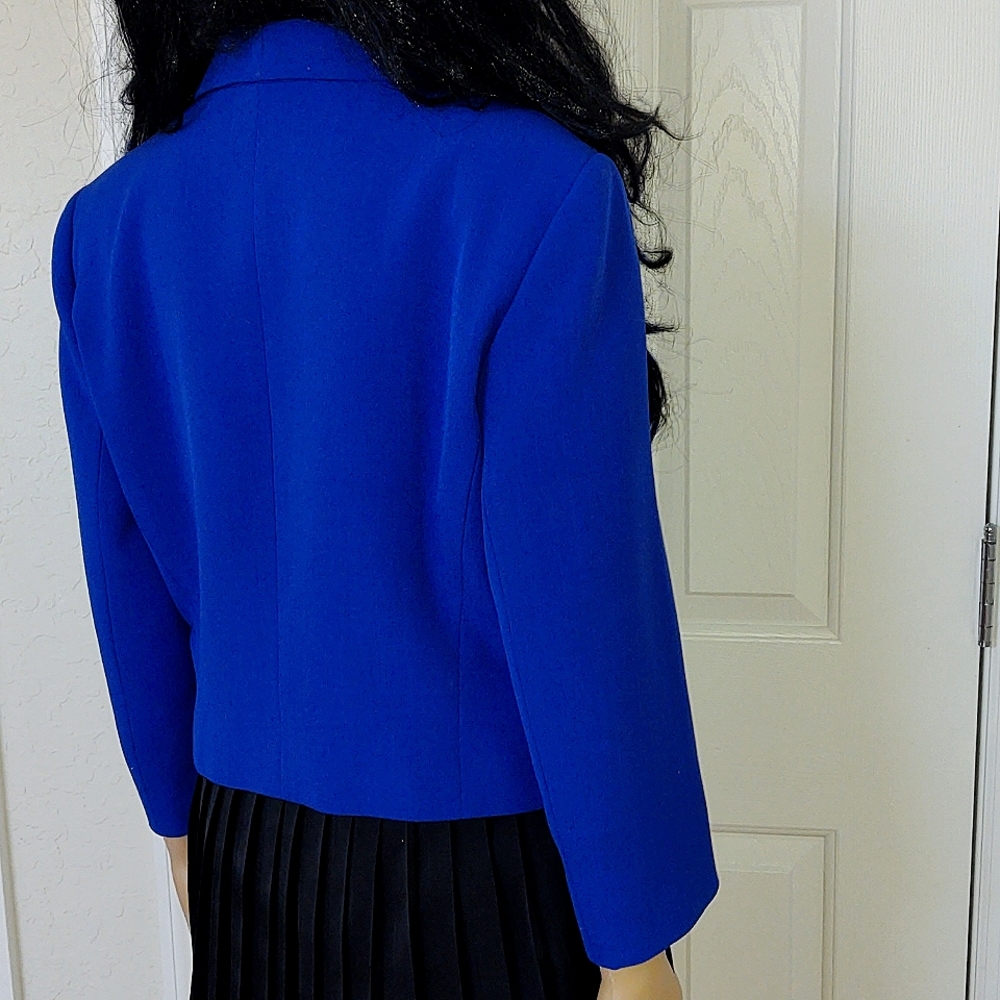 Kasper Fly Away Suit Jacket with Zipper Pocket Detail - Picture 12 of 16